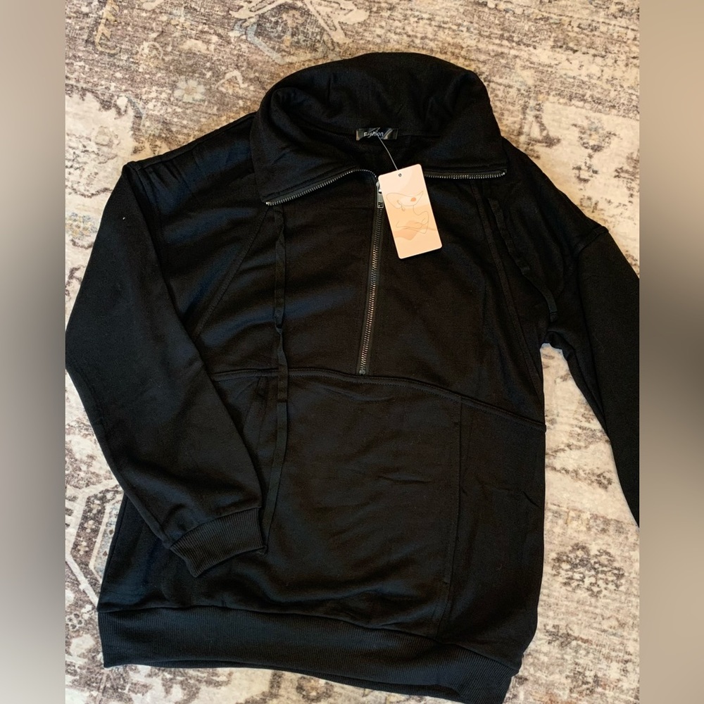 Women’s sweater size small